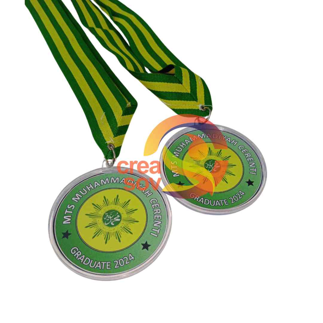 Read more about the article STOP Beli Medali Wisuda Pekanbaru Sebelum Tau Fakta Ini